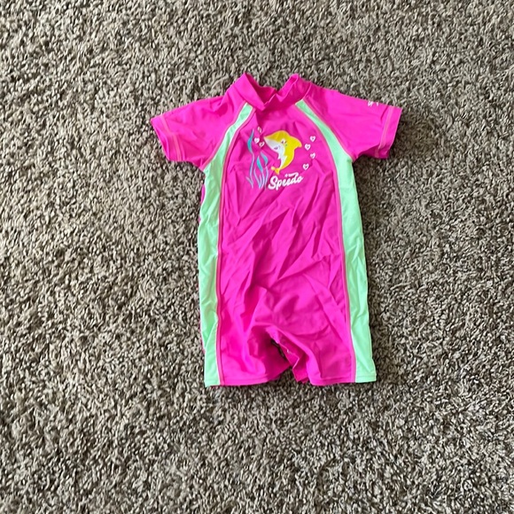 NWOT Speedo Swimsuit - Picture 1 of 4